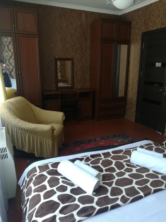 Nikoloz Guesthouse Казбеги Екстериор снимка