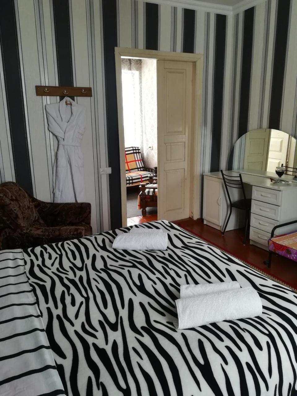 Nikoloz Guesthouse Казбеги Екстериор снимка